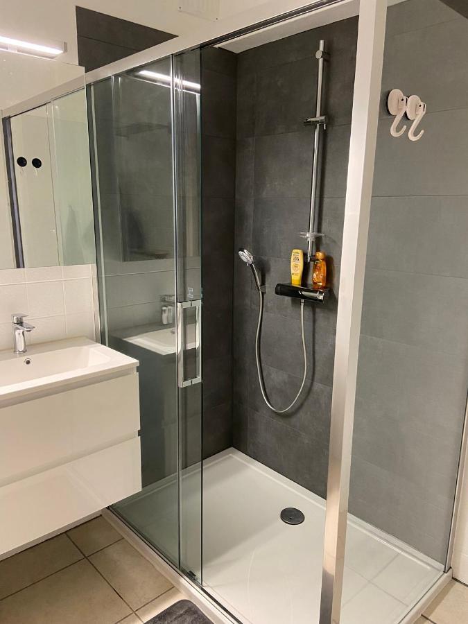 Weloveoostende - Newly Renovated Large Apartment 150M From The Beach - Including Bed Sheets And Final Clea-Ning Exteriör bild