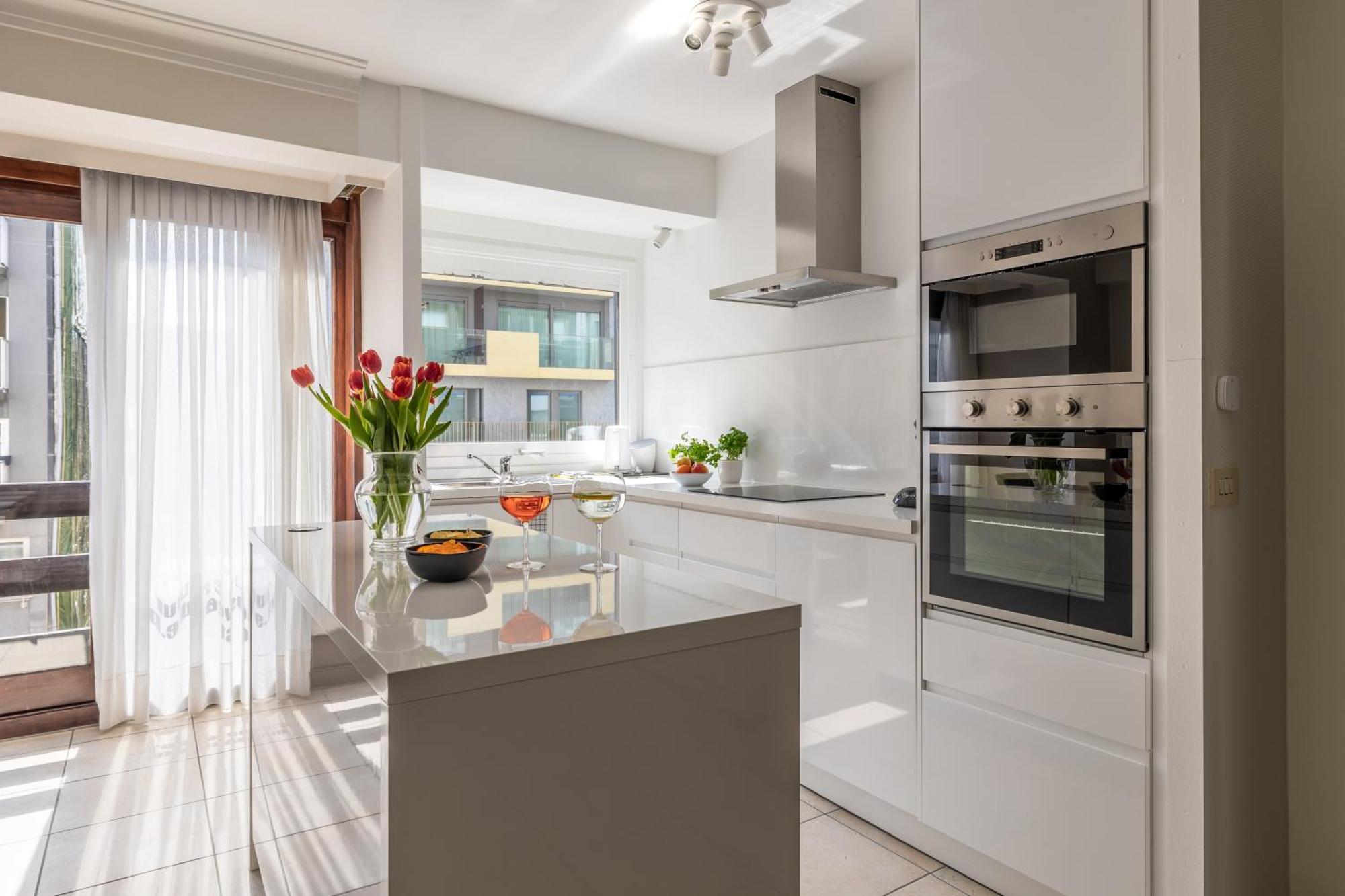 Weloveoostende - Newly Renovated Large Apartment 150M From The Beach - Including Bed Sheets And Final Clea-Ning Exteriör bild