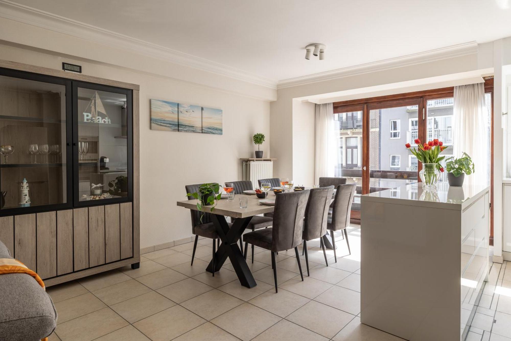 Weloveoostende - Newly Renovated Large Apartment 150M From The Beach - Including Bed Sheets And Final Clea-Ning Exteriör bild